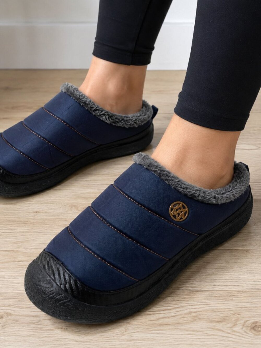 Gaatpot Winter Slippers Women’s 5.5 Navy Blue Faux Fur Lined Cozy Slip-On EU 36